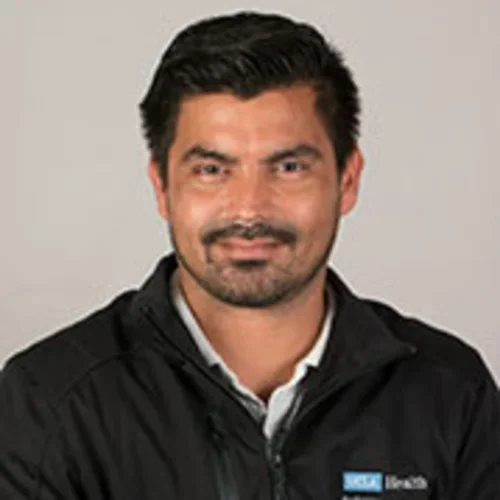 Headshot of Cesar Arellano