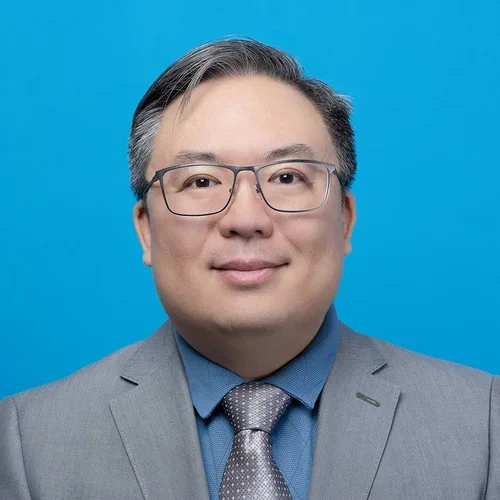 darryl hwang phd profile on light blue background