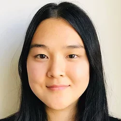 Headshot of Crystal Moon